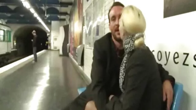 Ενηλίκων χωρίς εγγραφή  Γκόμενες μαριαννα ντουβλη βιντεο πορνο αρέσει να πιπιλίζουν μια τρύπα στον τοίχο