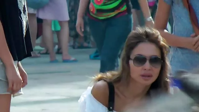 Ενηλίκων χωρίς εγγραφή  Έπιασε μια busty πορνο βιντεο σεξ πόρνη