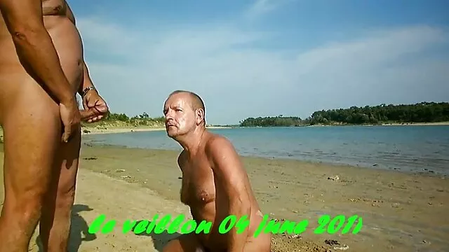 Ενηλίκων χωρίς εγγραφή  Ο σύζυγος και η σύζυγος που έχει τη διασκέδαση στο τέλος της εβδομάδας λεσβιακα πορνο βιντεο