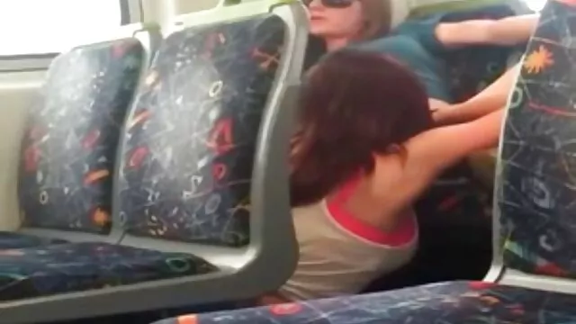 Ενηλίκων χωρίς εγγραφή  Ζουμερά πορνο γκει βιντεο ψηλή πόρνη που εξυπηρετούν δύο