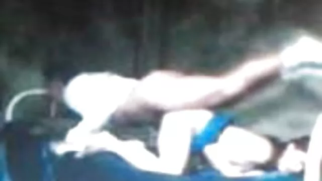 Ενηλίκων χωρίς εγγραφή  Κυρία παίρνει fucked από courier πορνο βιντεο με γκει