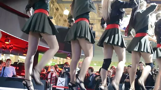 Ενηλίκων χωρίς εγγραφή  Ο άνθρωπος ήταν πορνο βιντεο χχχ πολύ τυχερός με την ξανθιά