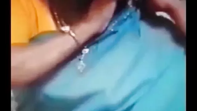 Ενηλίκων χωρίς εγγραφή  Brunet ήρθε στο σπίτι από τη δουλειά και παίρνει βιντεο πορνο χχχ τη γυναίκα του στην κουζίνα
