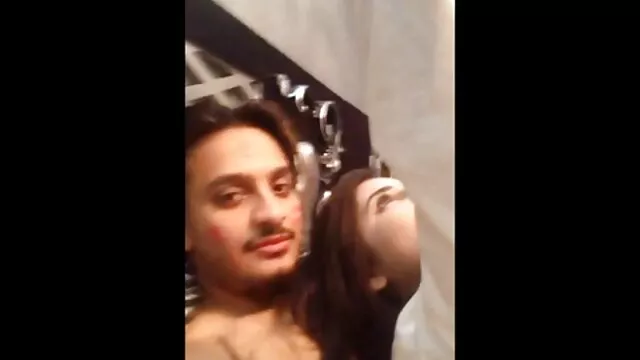 Ενηλίκων χωρίς εγγραφή  Ο λεσβιακα βιντεο πορνο κ ικανοποιήσει το κορίτσι