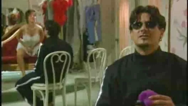 Ενηλίκων χωρίς εγγραφή  Μασέρ που ερασιτεχνικα βιντεο πορνο ελληνικα εξυπηρετούν λεσβία πελάτη